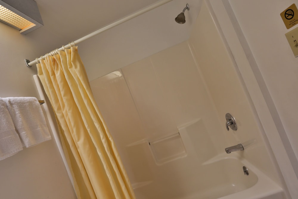 Nittany Budget Motel 24/34