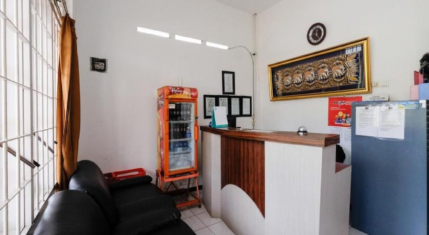 RedDoorz near Moro Mall Purwokerto 7/43