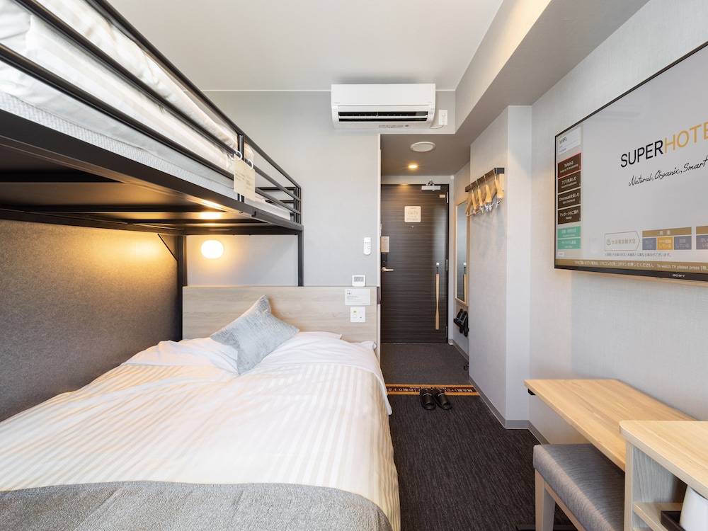 ROOM, BUNK BED