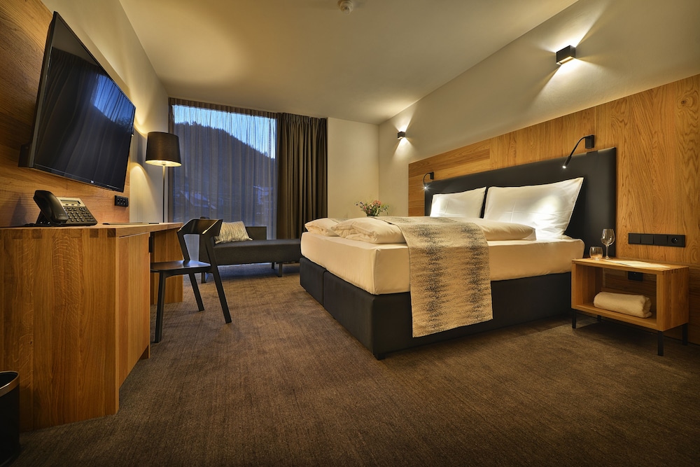 Grand Hotel Hradec 15/50