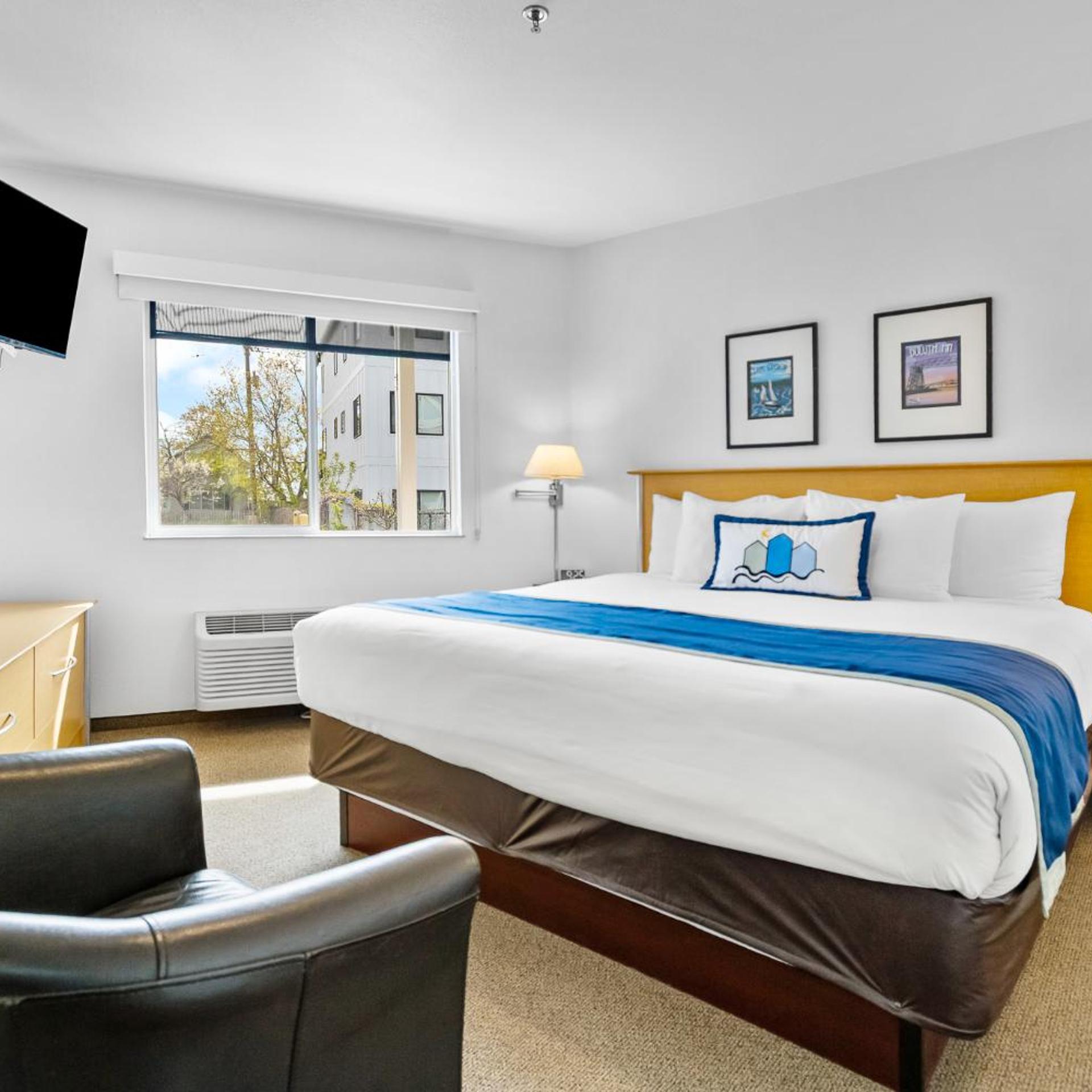 Executive, Suite, Bay View