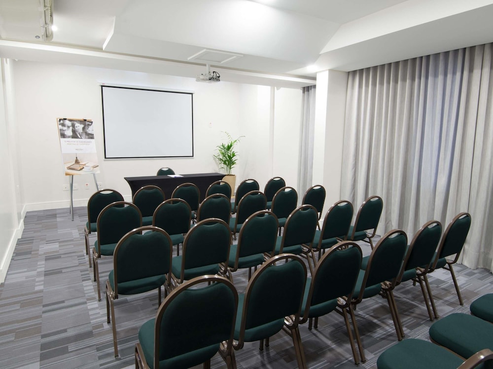 Mercure Florianopolis Convention Hotel 66/74