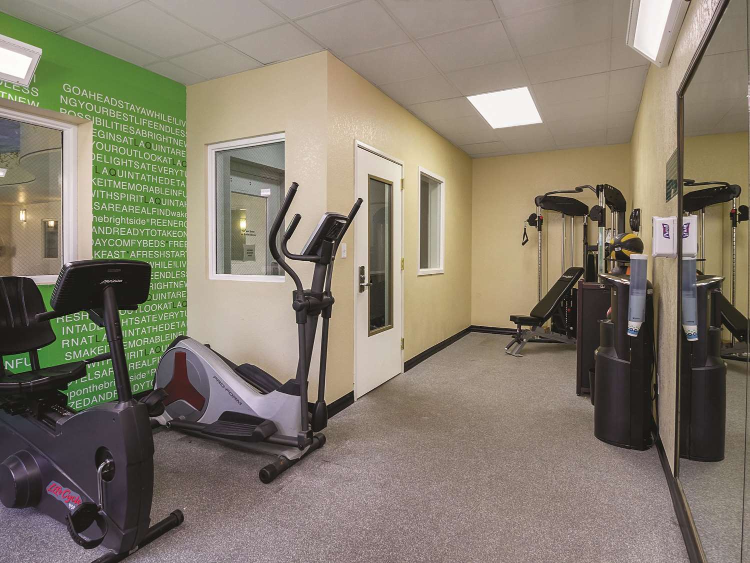La Quinta Inn & Suites by Wyndham Bowling Green 27/51