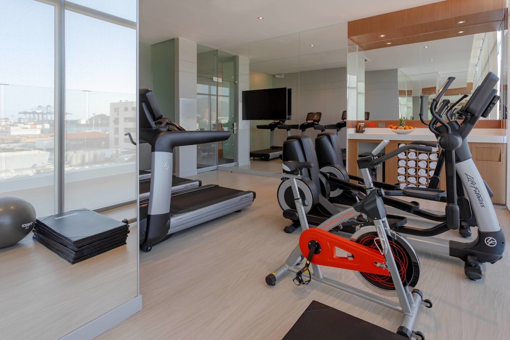 AC Hotel by Marriott Santa Marta 36/65