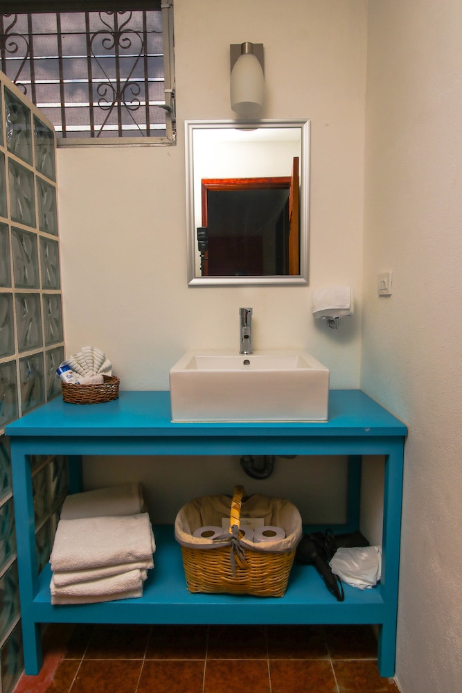 Hotel Villas Colibri Suites and Bungalows 47/50