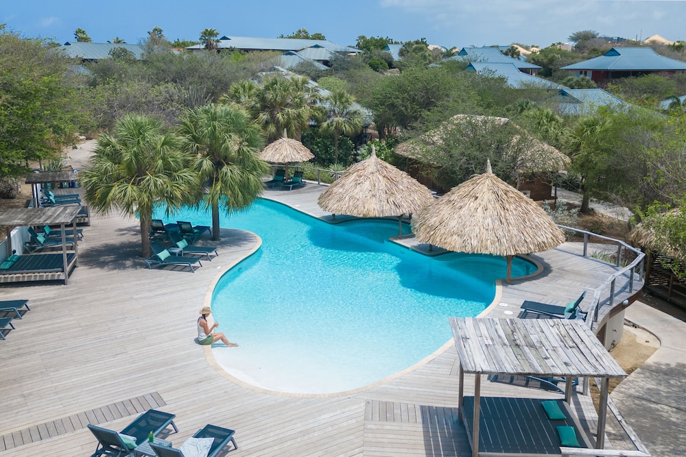 Morena Resort 55/67