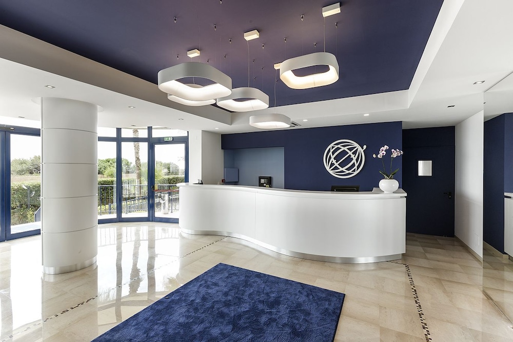 Tichos Greenblu Hotel 12/63