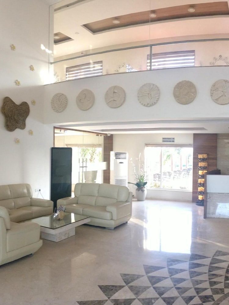 Club Mahindra Dwarka 17/29