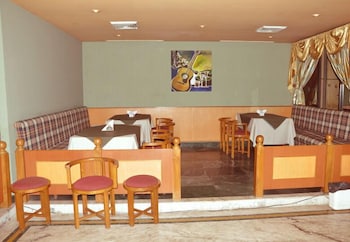 GRAND CONTINENTAL HOTEL 45/51