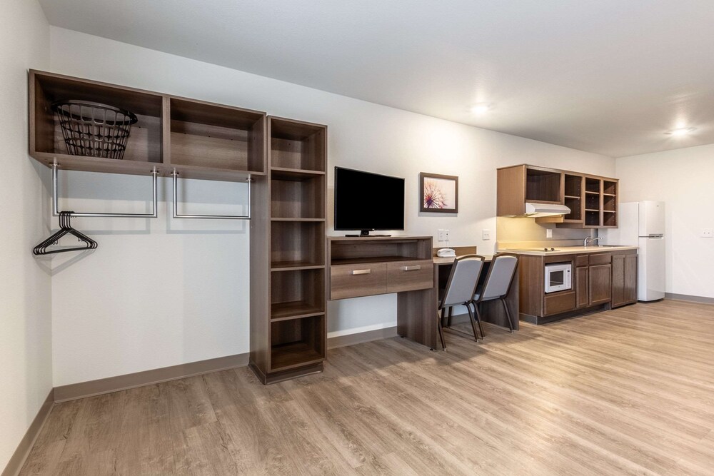 WoodSpring Suites Indianapolis Castleton 13/18