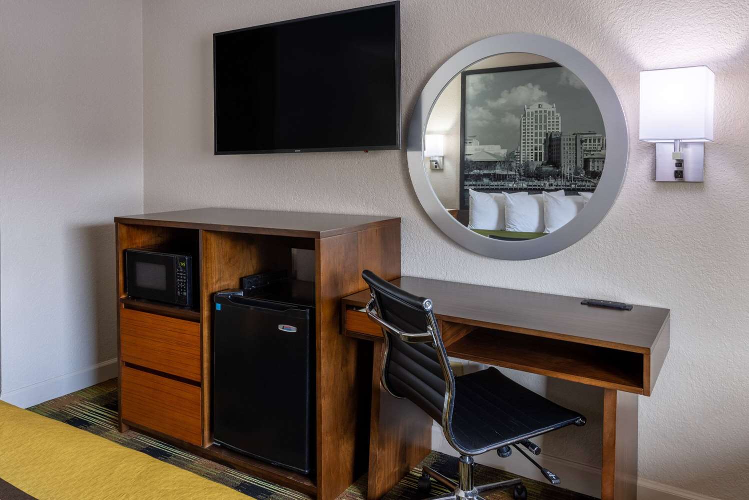 Super 8 by Wyndham Williamsburg/Historic Area 16/26