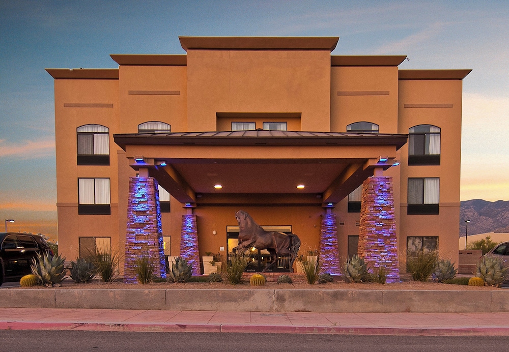 Holiday Inn Express Suites Oro Valley Tucson North Ex Wingate By Wyndham Tucson North Oro Valley 1/46