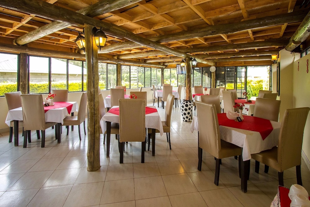 Fina Gardens Resort 24/31