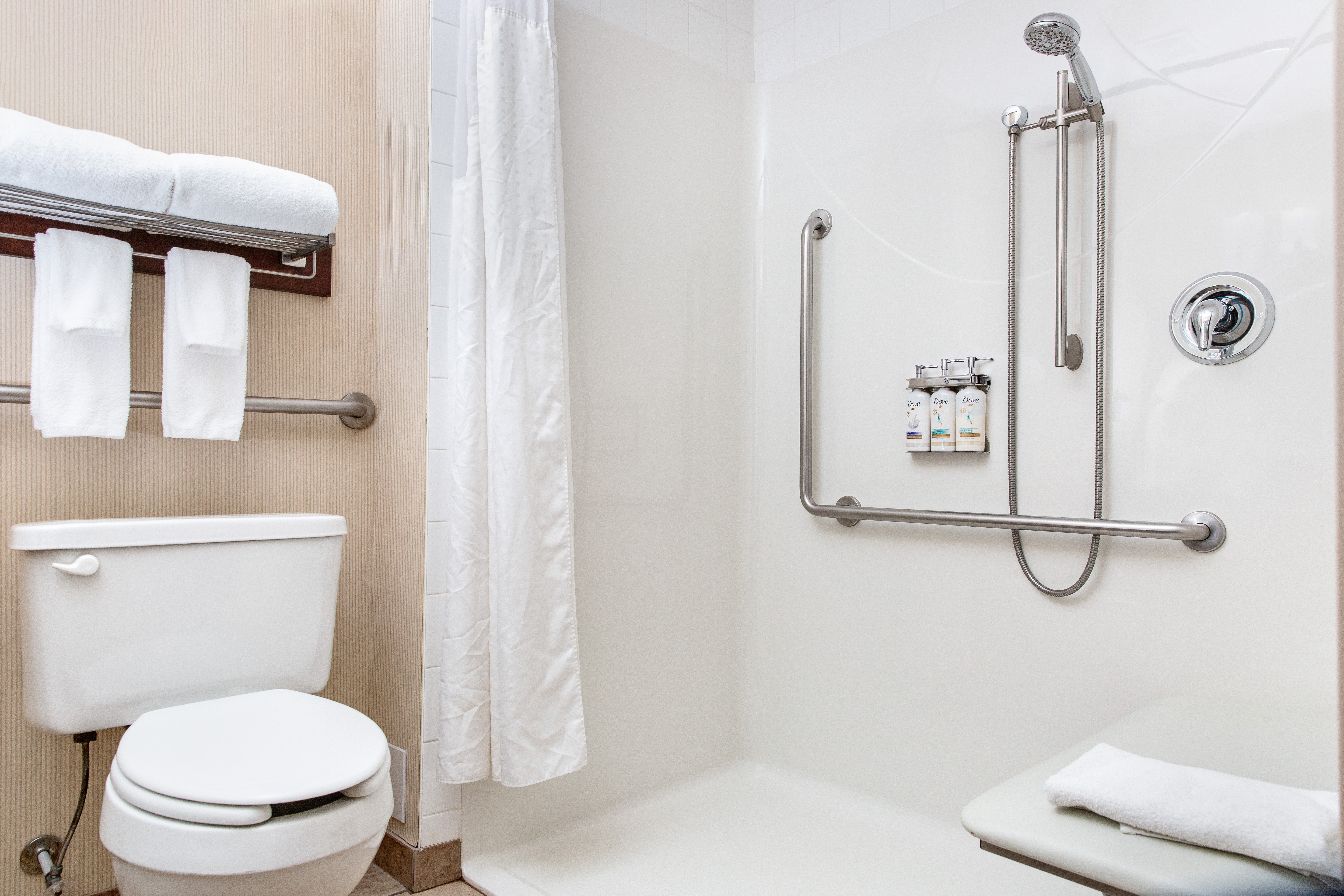 Holiday Inn Express And Suites Edmonton North 72/75