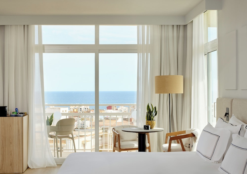 جناح غراند بسريرين منفصلين بإطلالة على البحر، Melia Lloret De Mar 2/3
