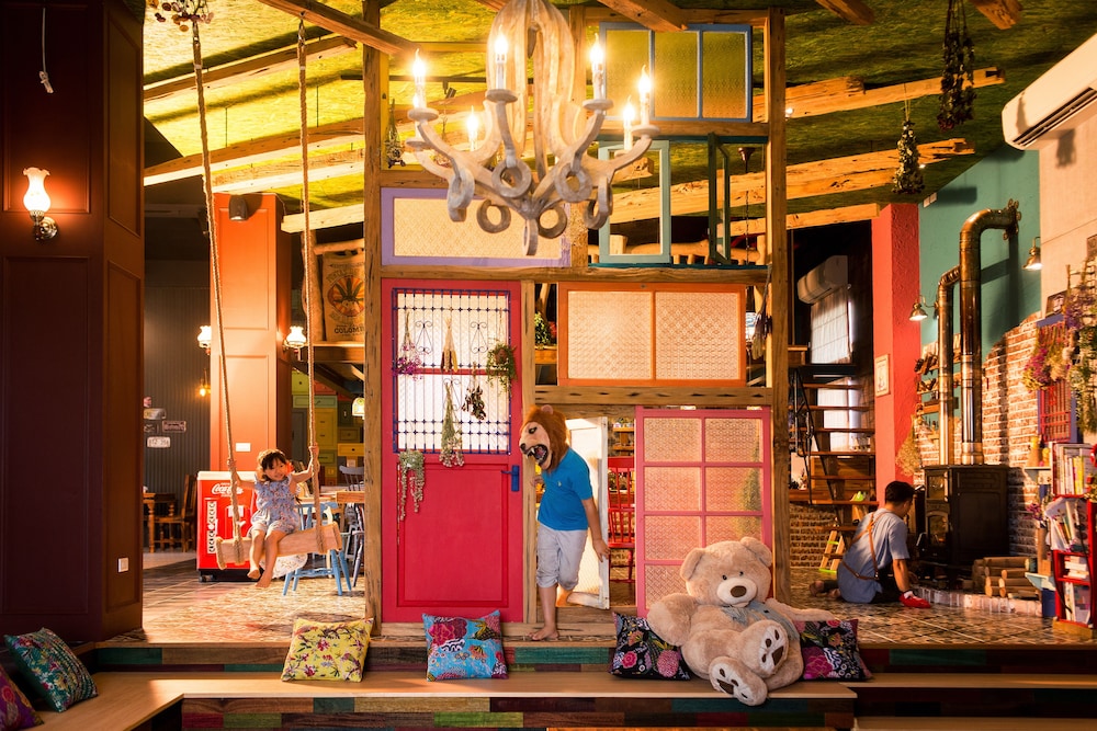 Fly Inn Yilan 54/60