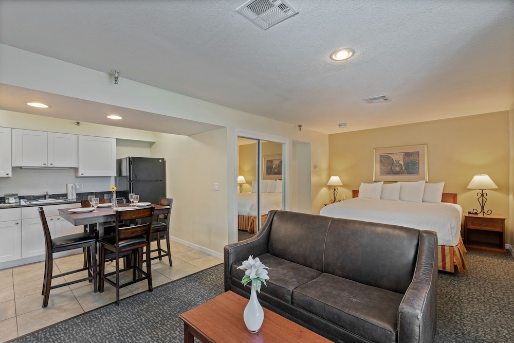 Chase Suite Hotel 23/33