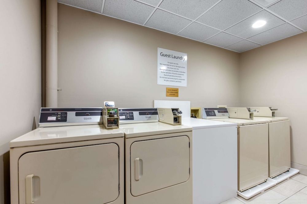 Quality Inn & Suites Mountain Home North 32/34