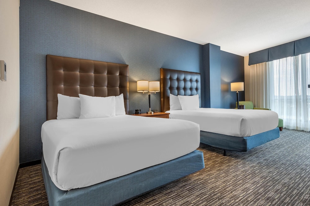 Drury Plaza Hotel Columbia East 13/50