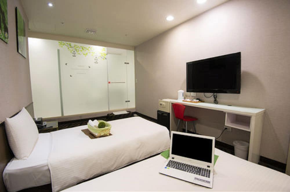 Hotel 6 - ZhongHua 29/40