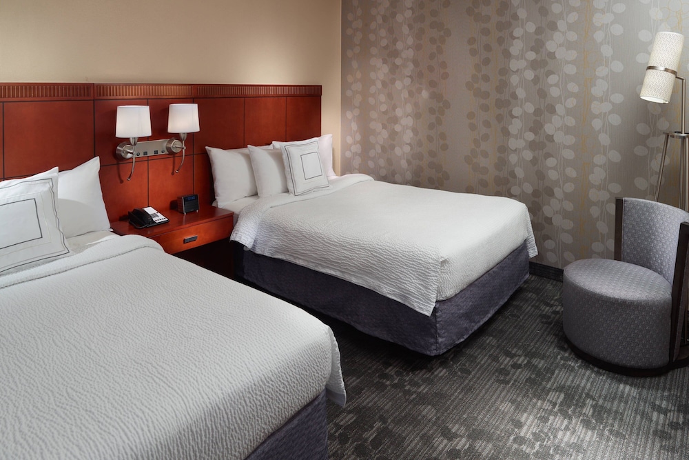 Courtyard by Marriott Atlanta Duluth/Gwinnett Place 8/52