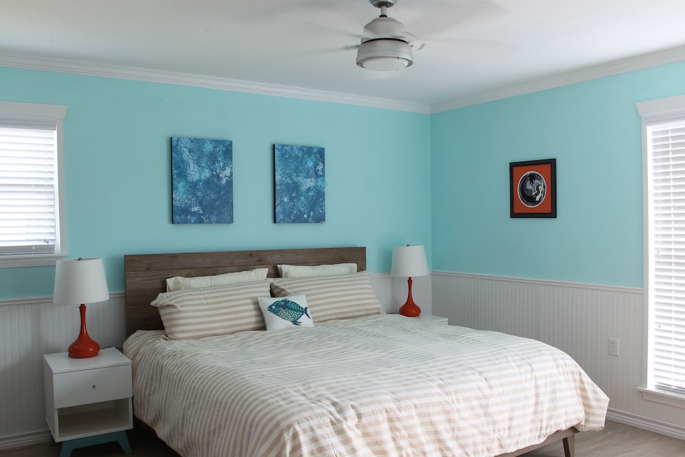 Executive Keys Condominiums on the Beach 15/66