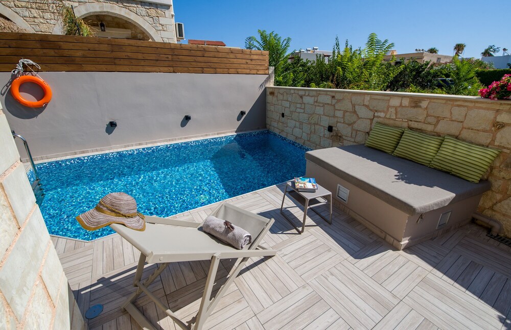 Sirocos Villas 25/50