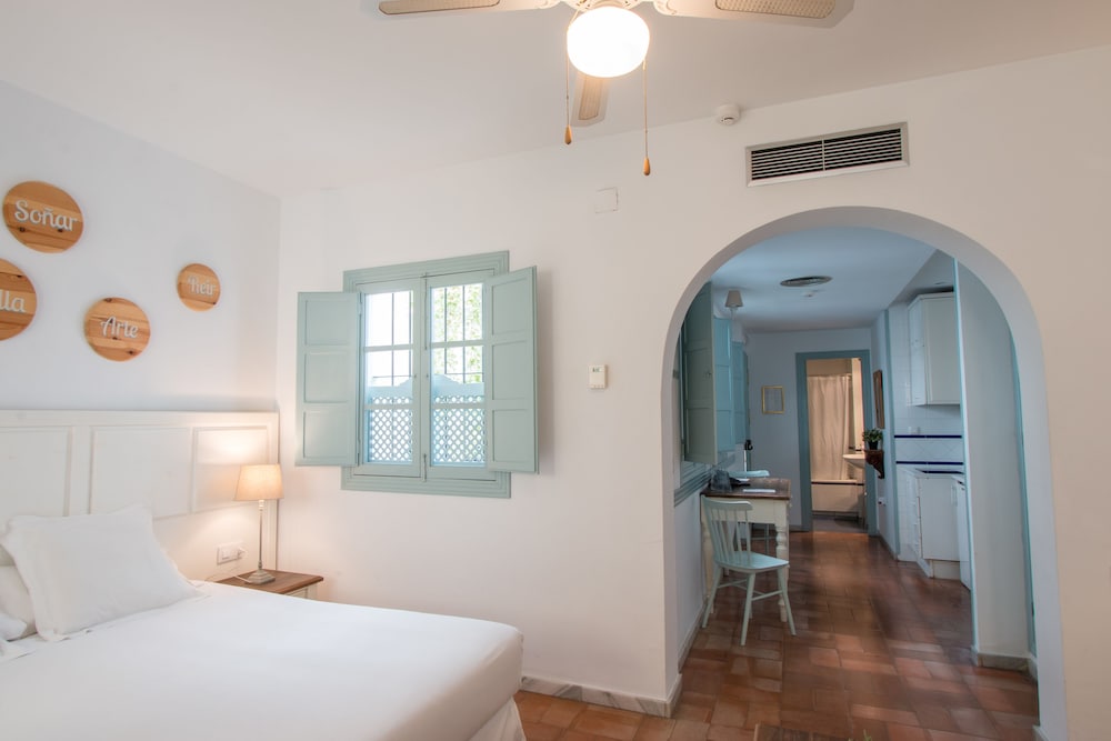 Apartamentos Suites Santa Cruz 48/52