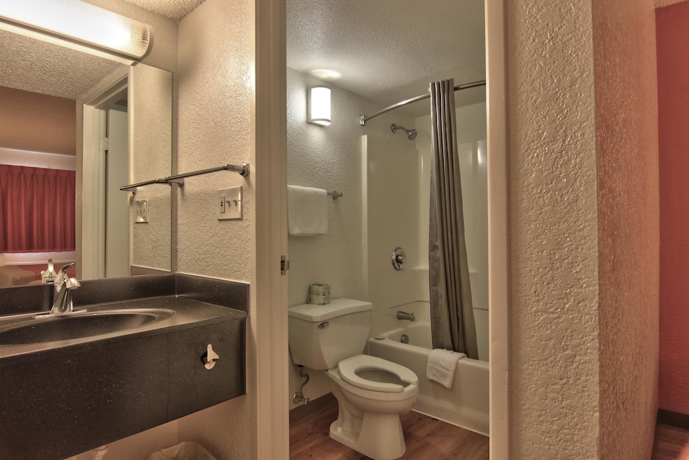 Motel6 Sacramento, CA - Old Sacramento North 52/57