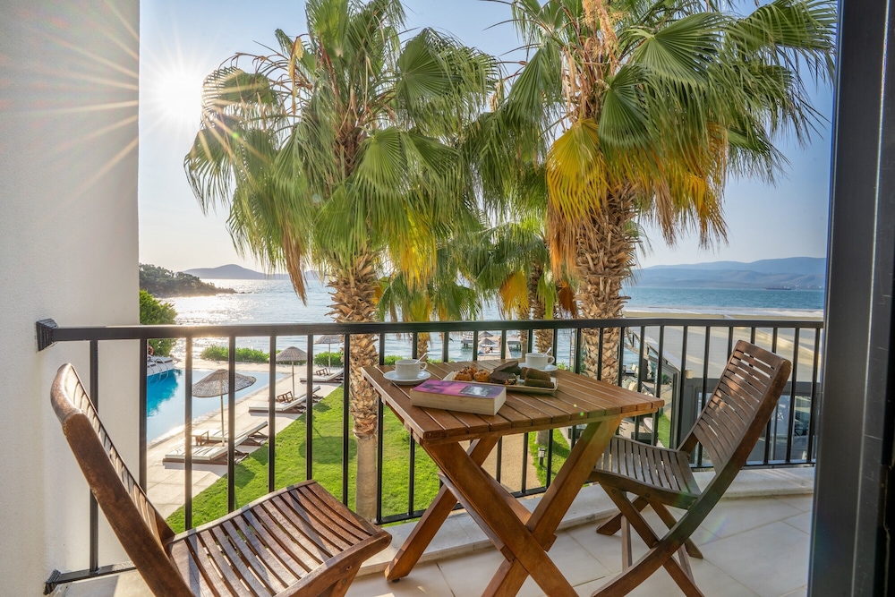 Med Inn Boutique Hotel 42/56