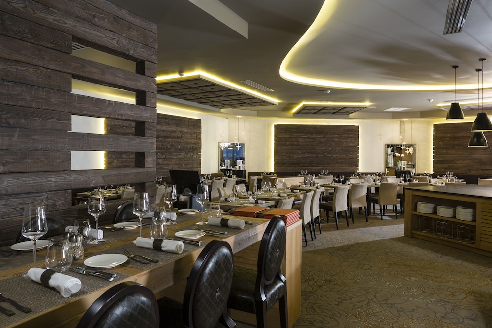 Hotel Koh-I Nor Val Thorens 66/75