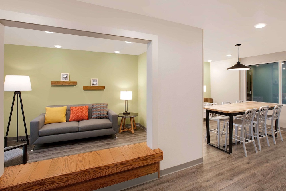 WoodSpring Suites Plano - North Dallas 9/12