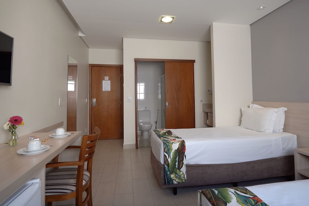 VALINHOS PLAZA HOTEL 23/72