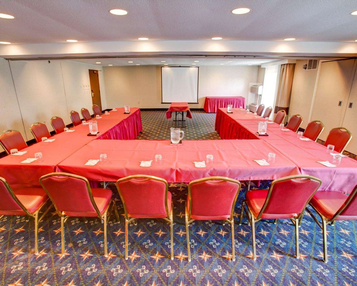 Comfort Inn Conference Center Pittsburgh Penn Hills 18/29