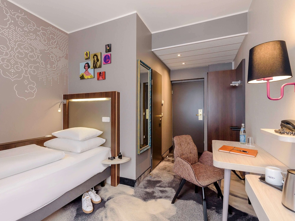 Mercure Hotel Munich Olympiapark 42/74