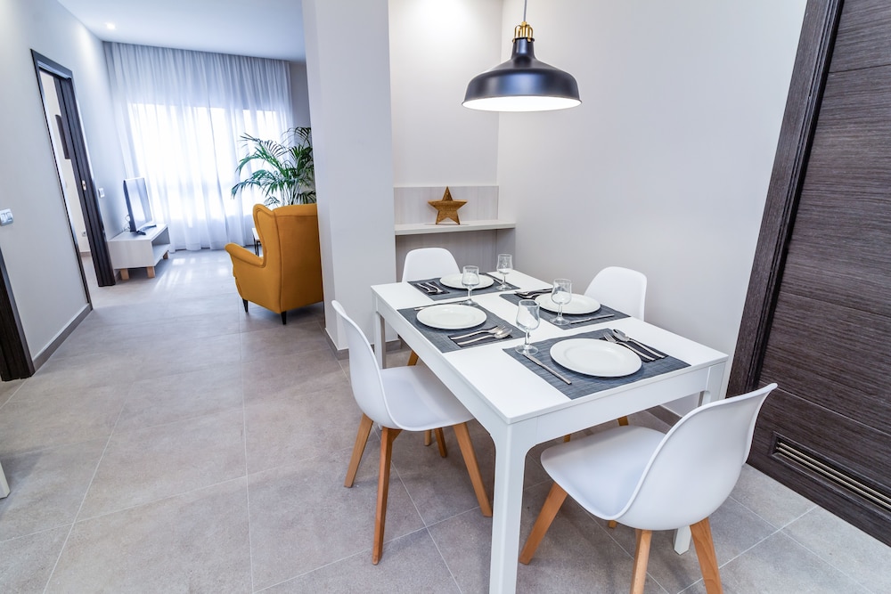 BLUESEA Bex Holiday Homes 56/64