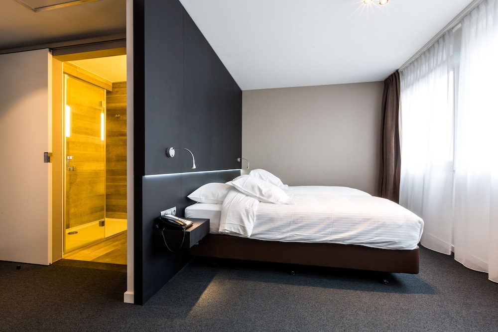 Premium, Double Bed