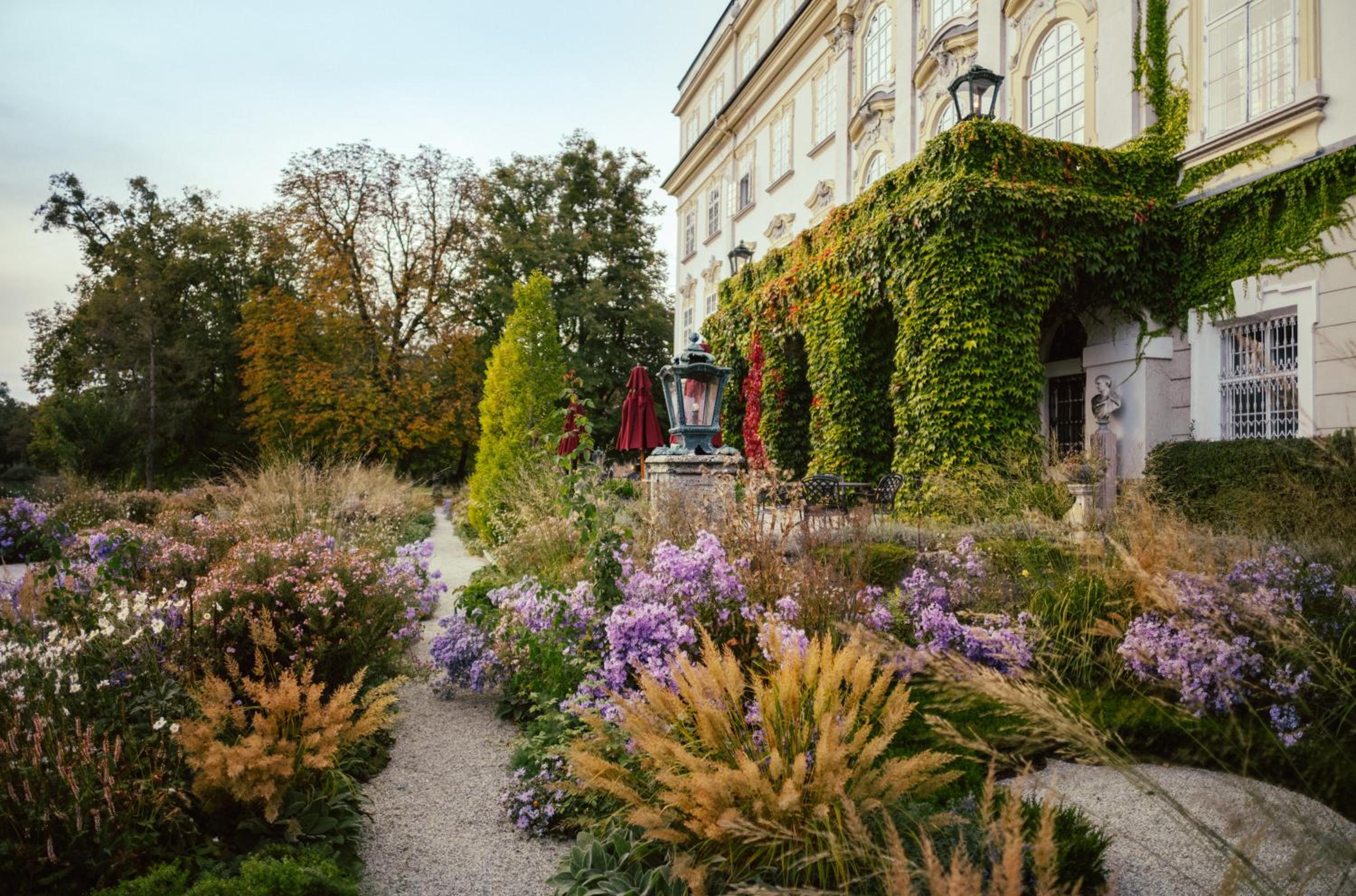 Schloss Leopoldskron Meierhof 48/56