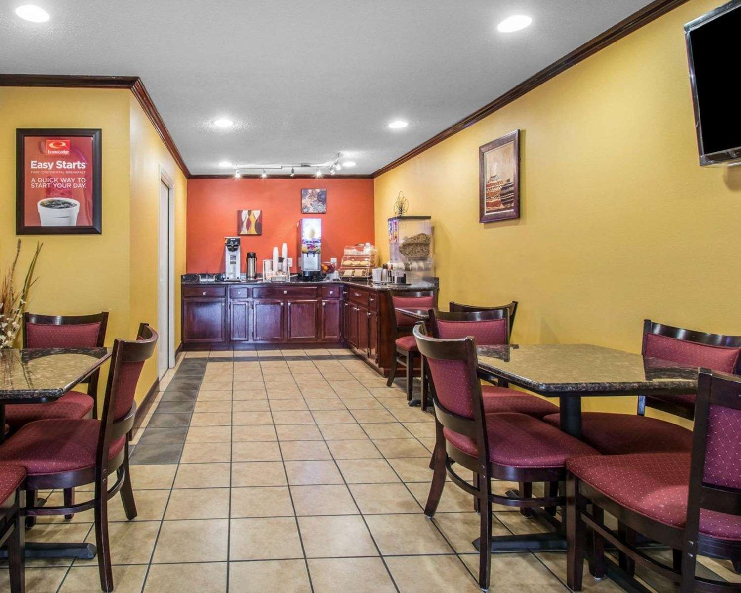 Econo Lodge Defuniak Springs I-10 20/31