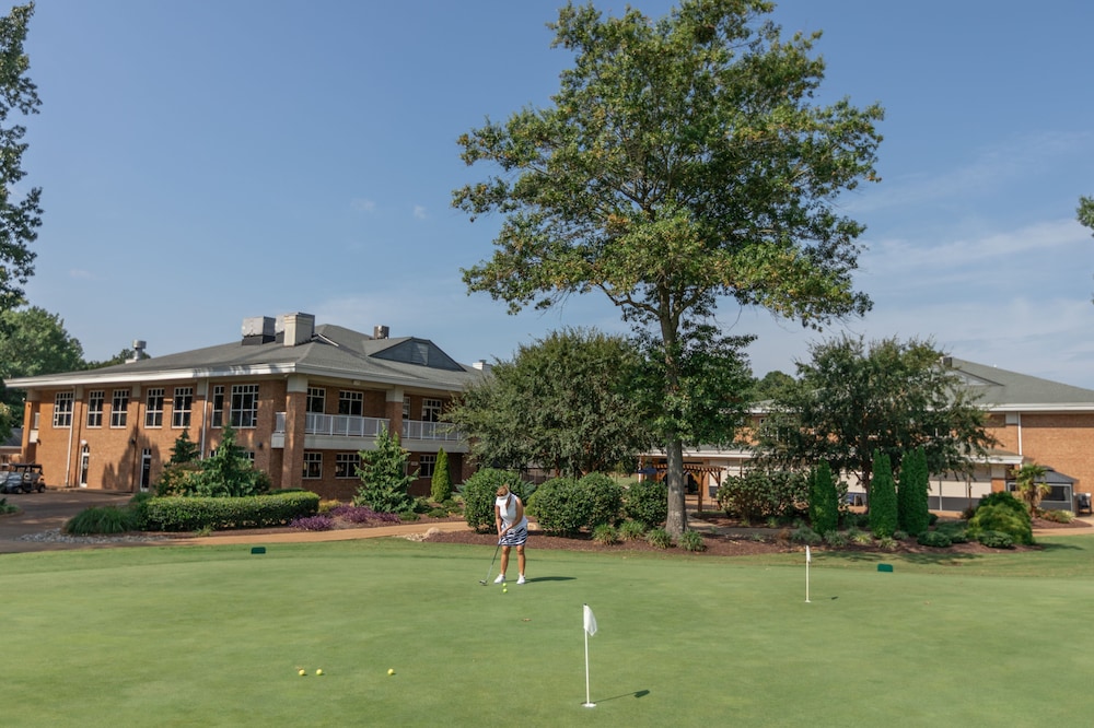 The Lodge At Kiln Creek 62/66