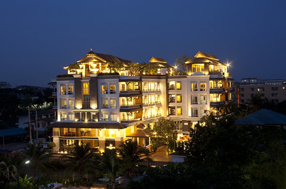 Suvarnabhumi Suite in BANGKOK