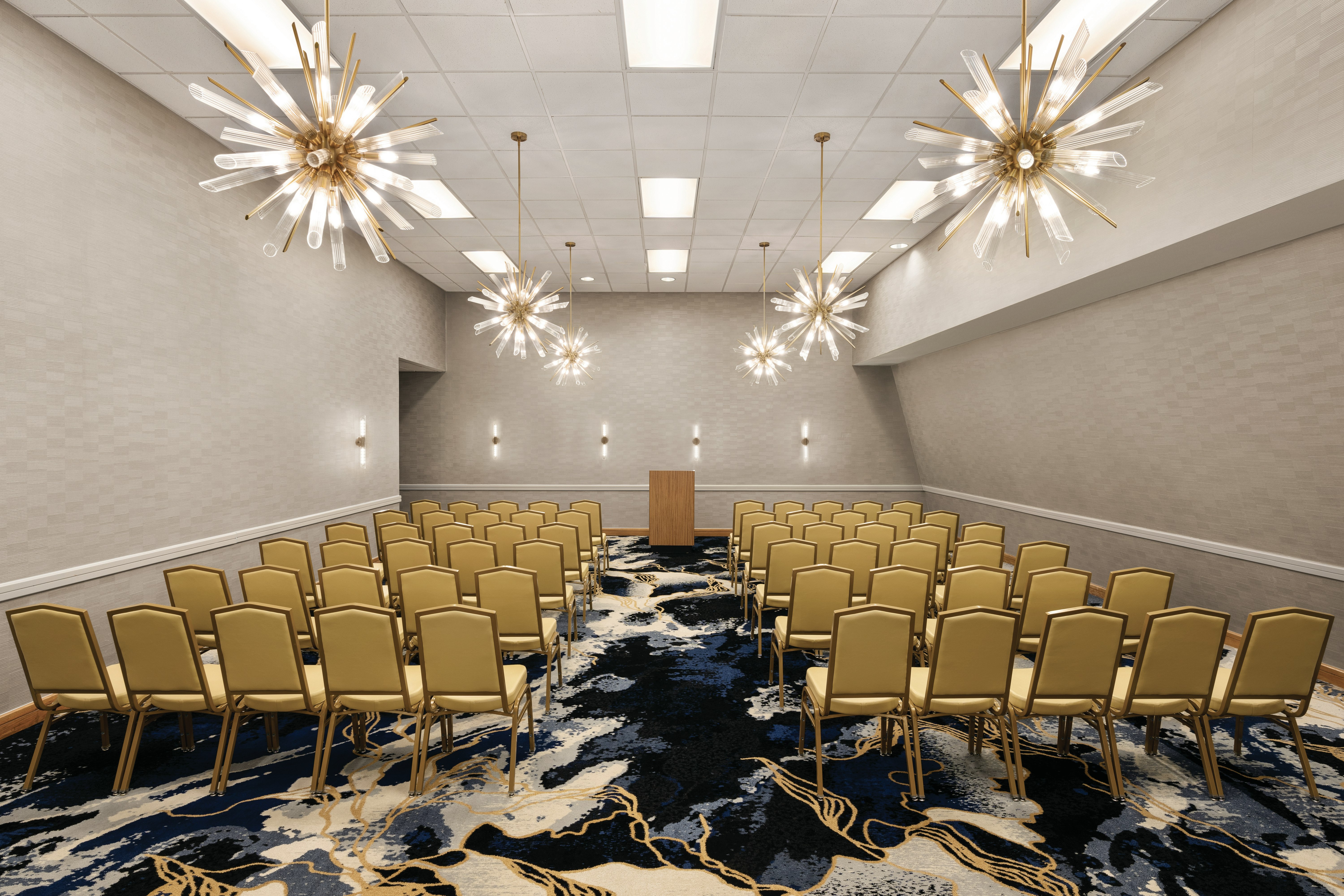 Doubletree By Hilton Tampa Rocky Point Waterfront 70/80