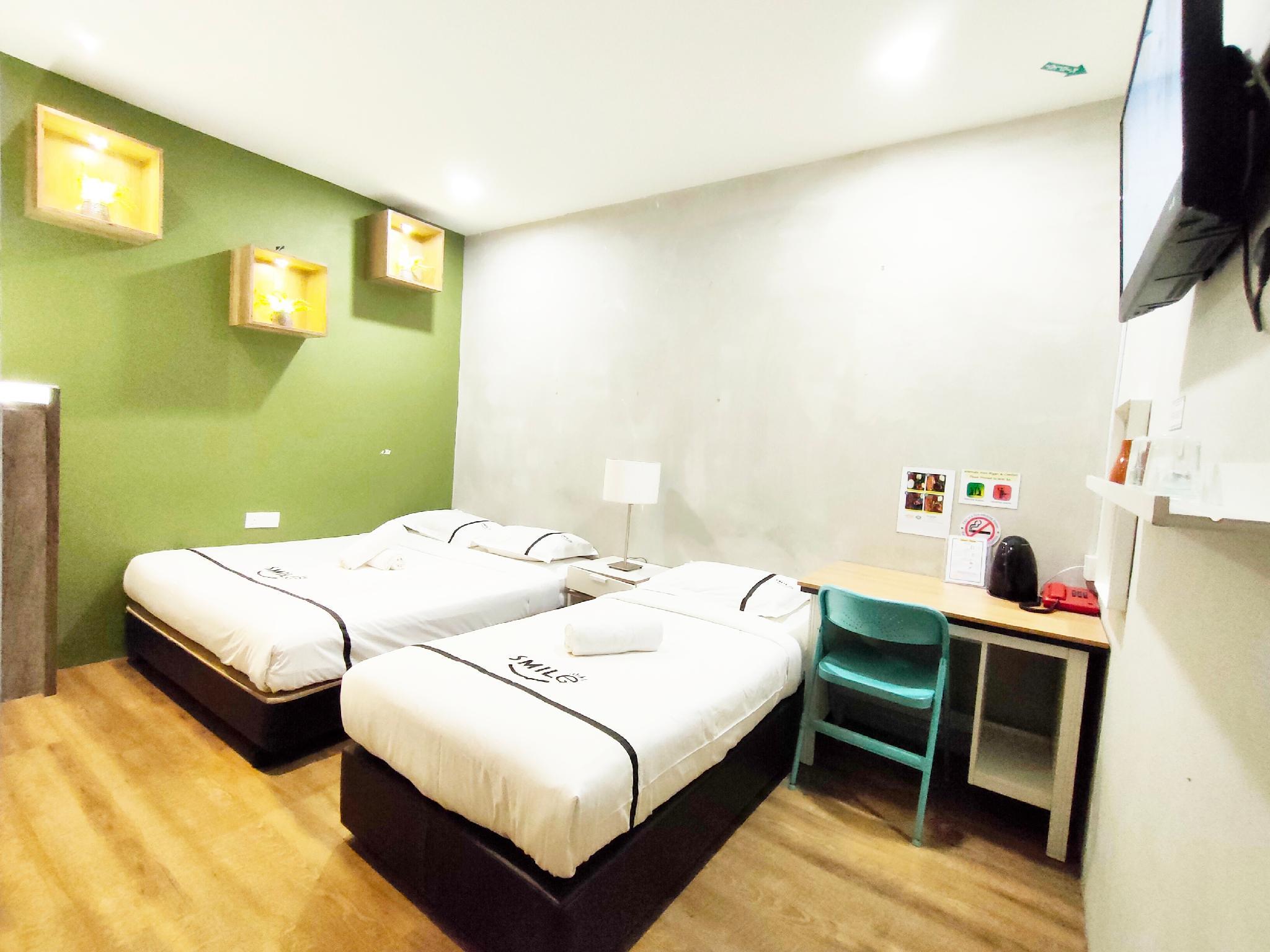 ROOM, TRIPLE