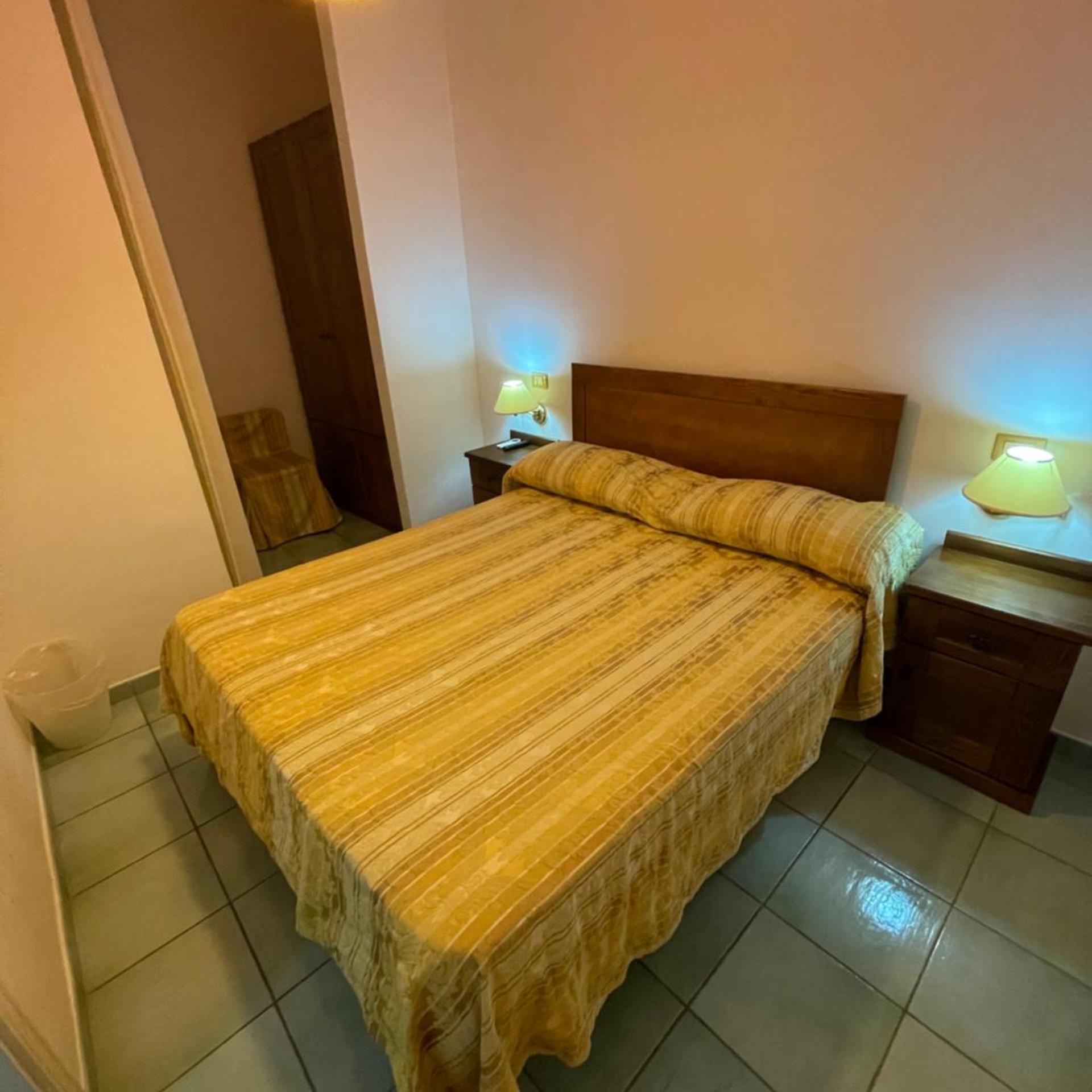Economy, Double Bed