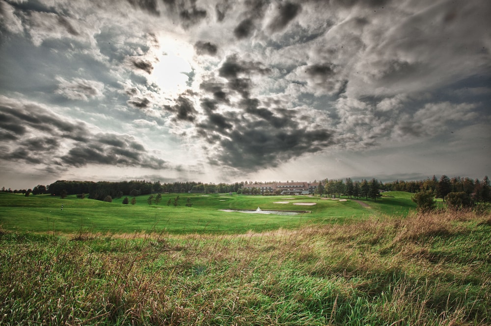 Rodd Mill River Resort 55/63