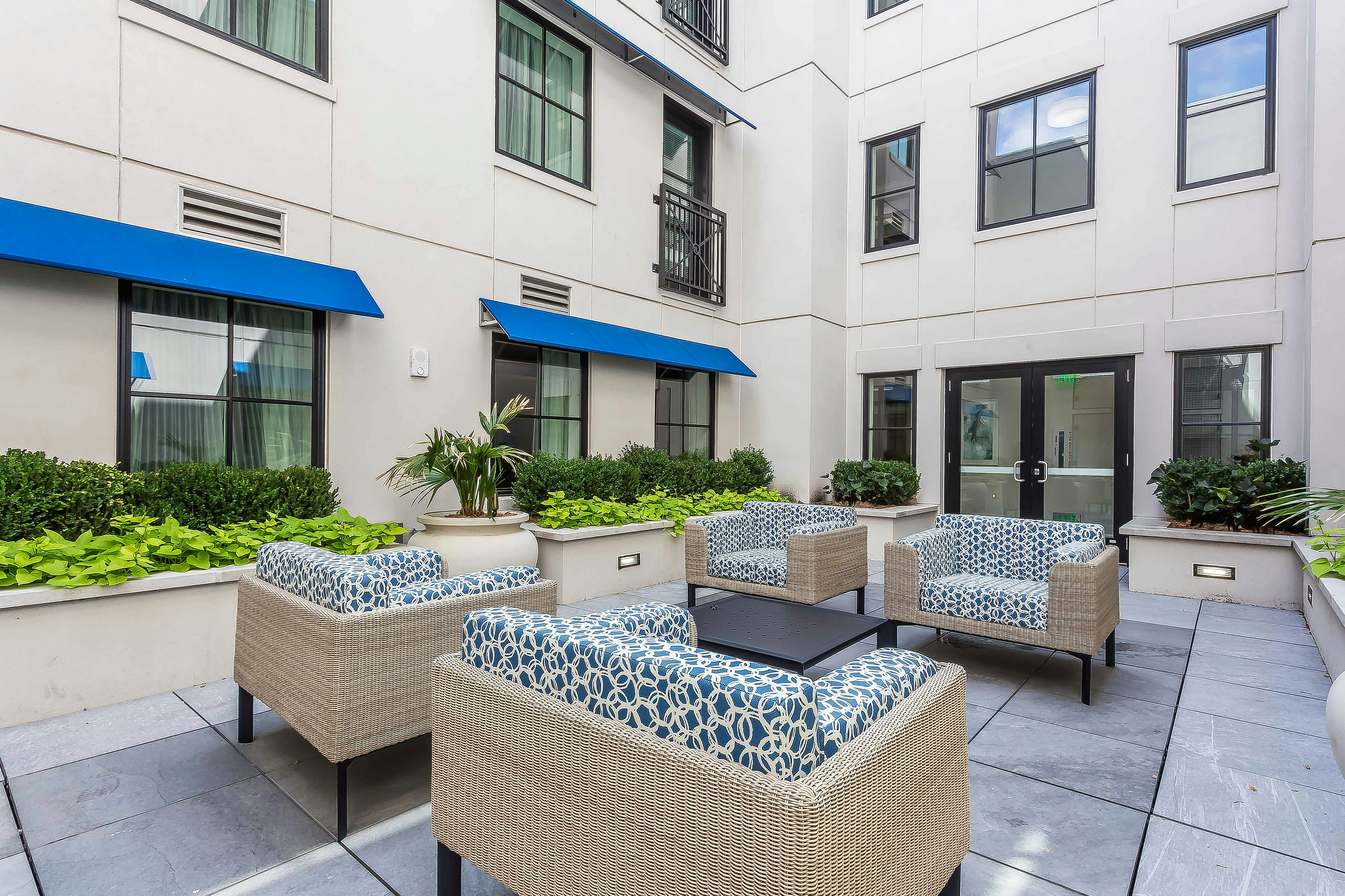 Hilton Vacation Club King 583 Charleston 17/33