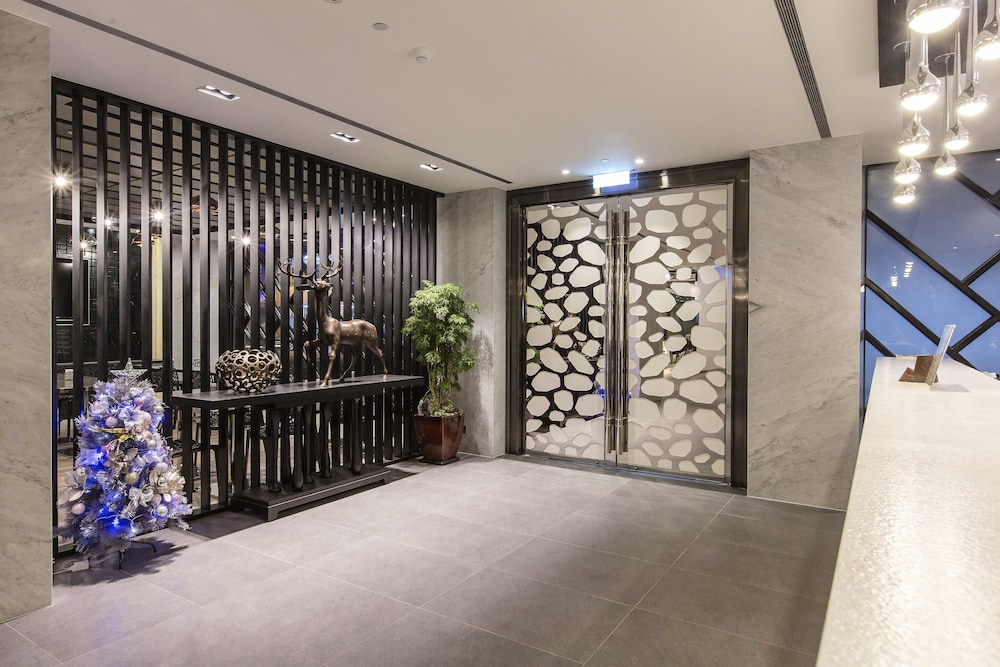 The Cloud Hotel photo5