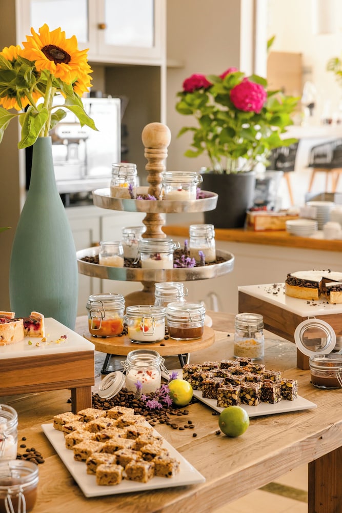 Thalassa Boutique Hotel 54/77
