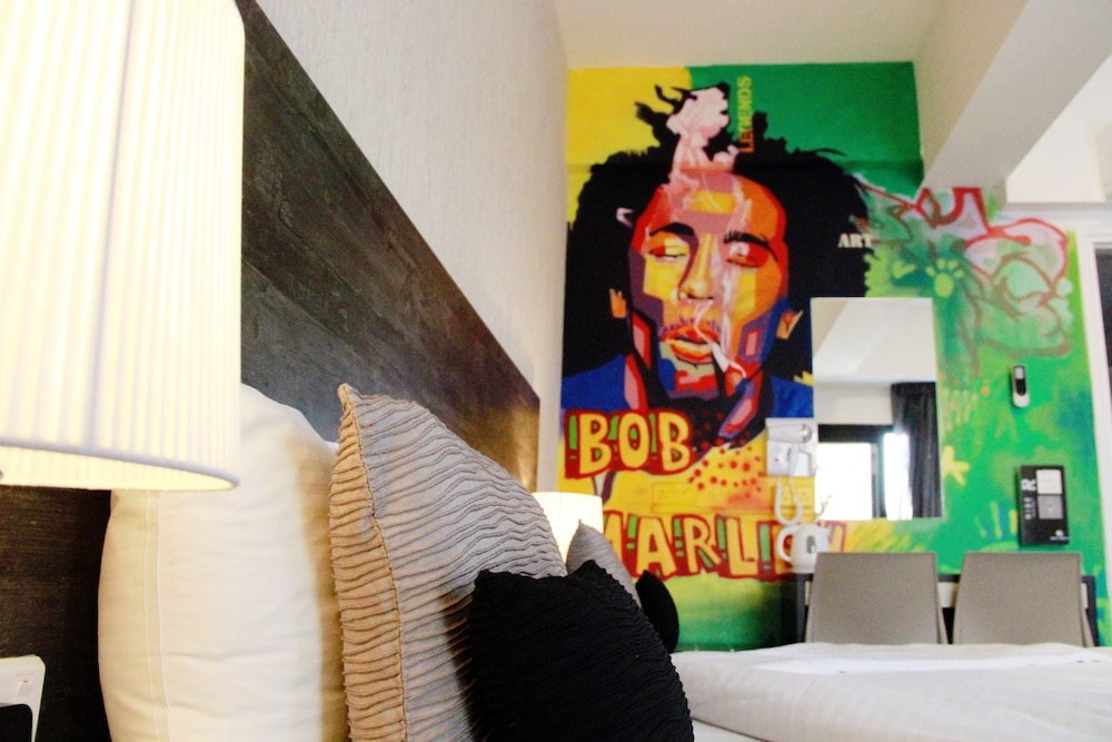 Rise Street Art Hotel 40/63