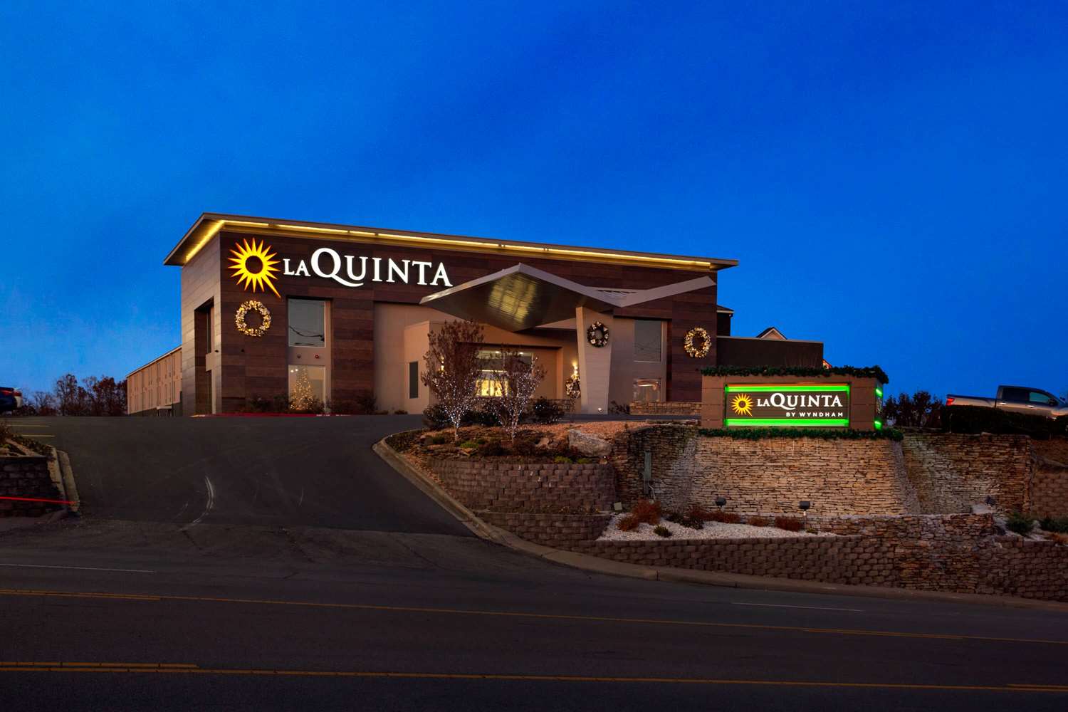 La Quinta Inn & Suites by Wyndham Branson 2/60
